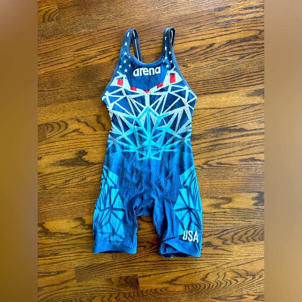 ARENA Tech Suit Women’s: CORE FX OPEN BACK – USA LIMITED EDITION. Size 28